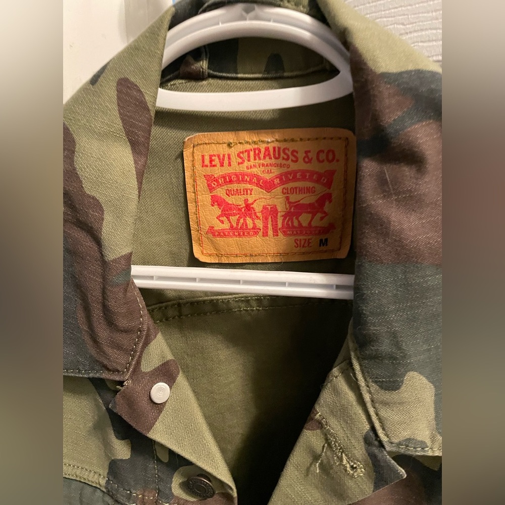 Levi’s camo Jacket